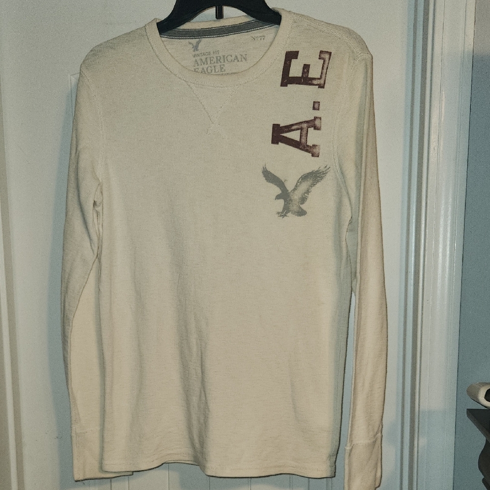American Eagle Outfitters Beige Long Sleeve Tee